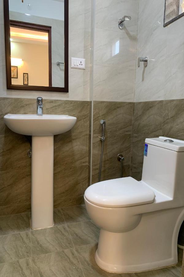Vennela Hotel Apartments بنغالور المظهر الخارجي الصورة